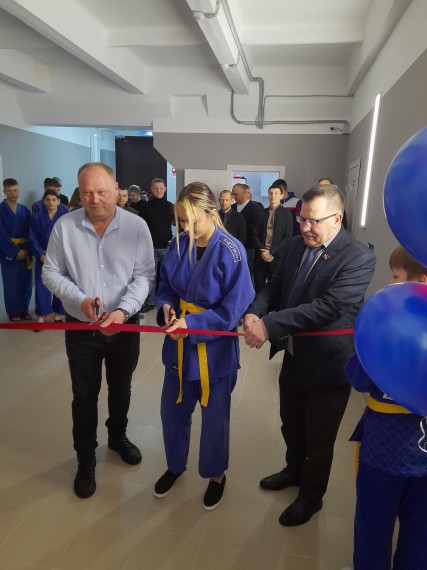 Торжественное открытие нового спортивного зала состоялось в День защитника отечества 23 февраля.