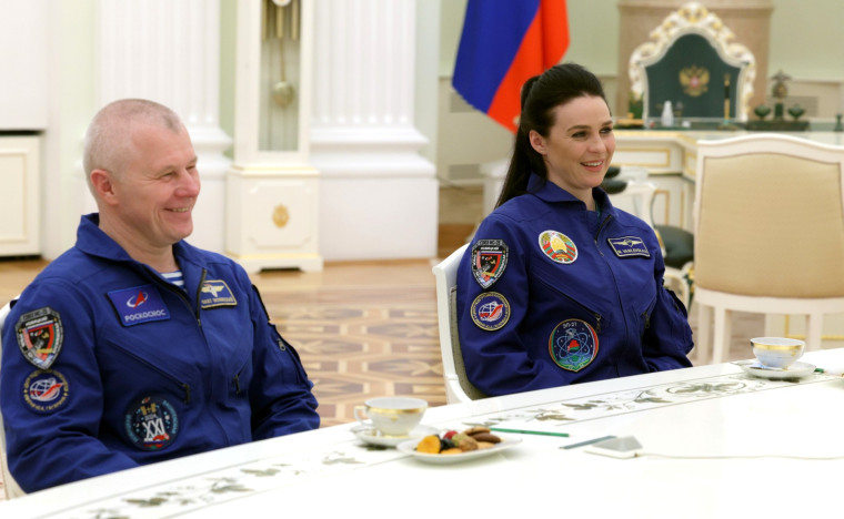 Встреча с космонавтами – участниками 21-й экспедиции на МКС.